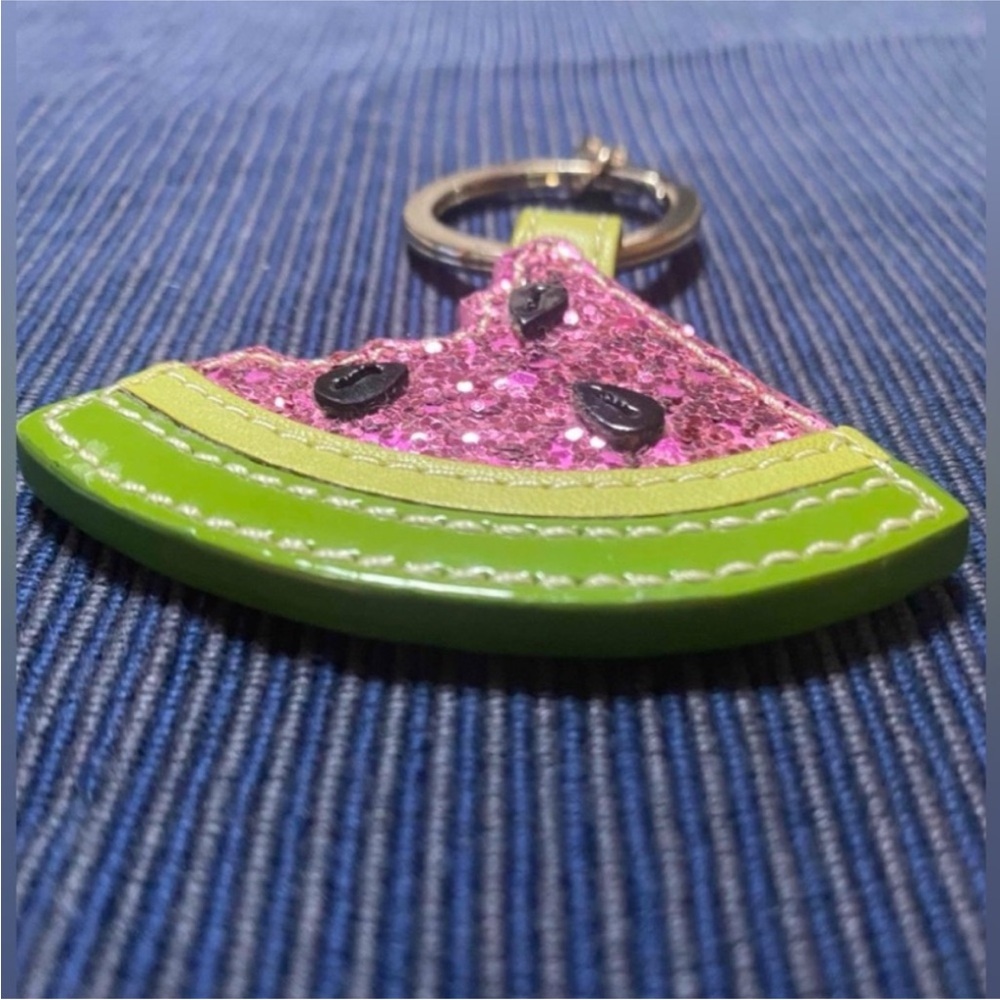 Coach watermelon keychain - Picture 2 of 4